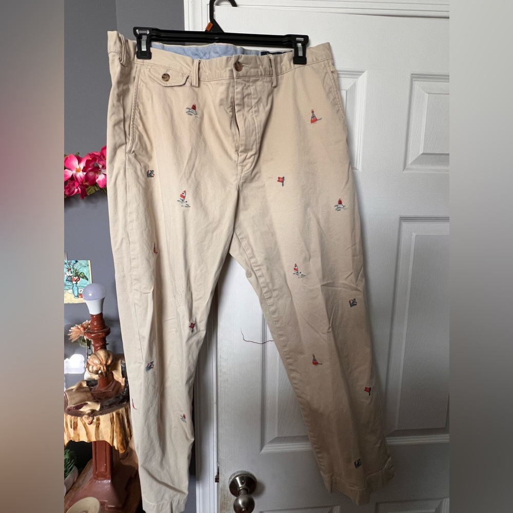 Beige Polo Ralph Lauren Chinos Scattered Flag Print